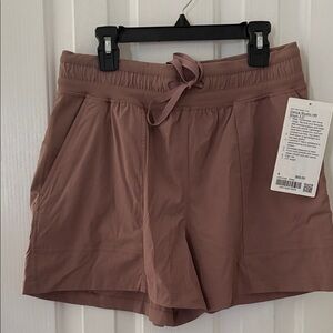 Lululemon high rise dance studio 3.5 shorts
